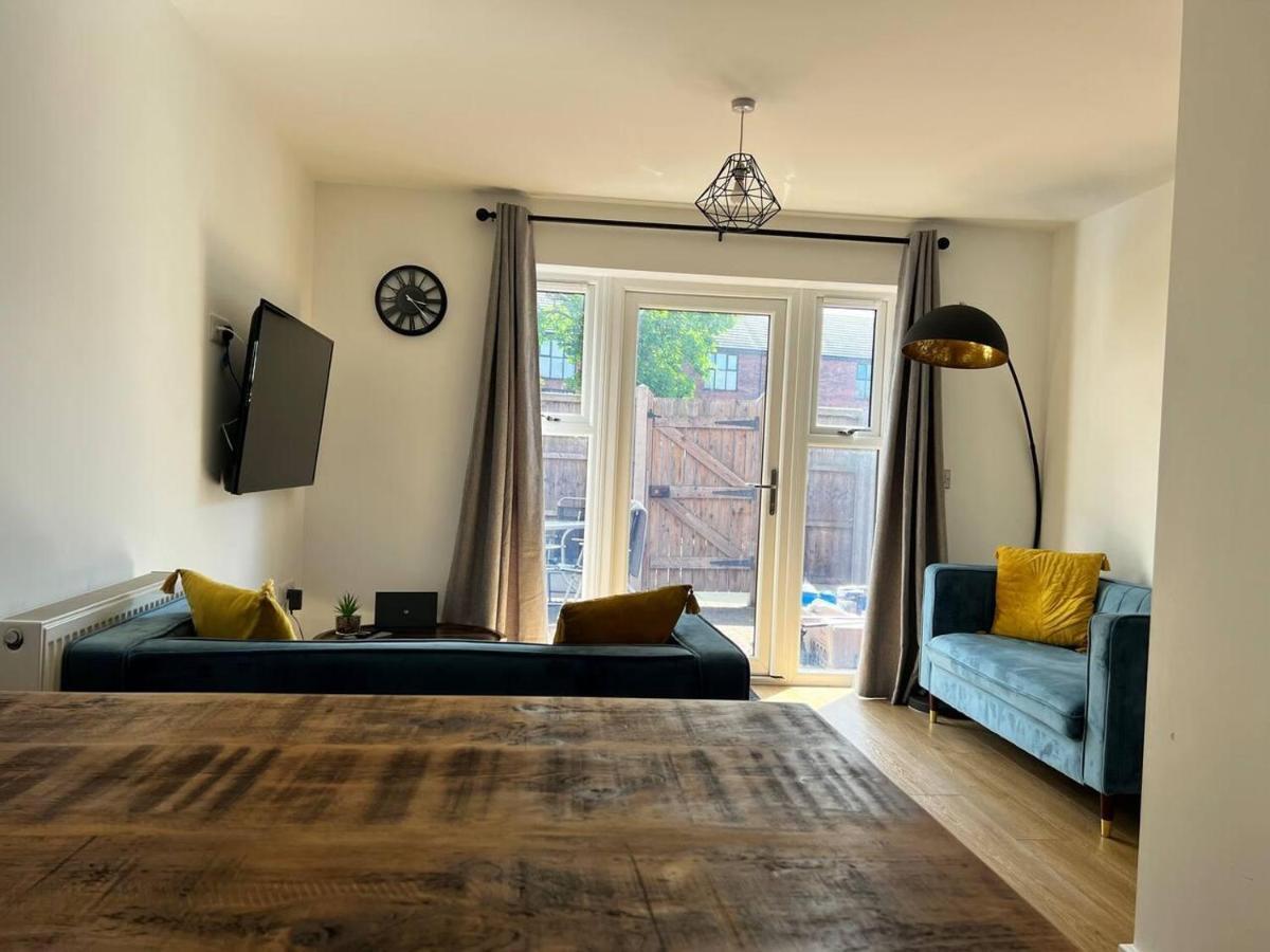 Beautiful 4-Bed House In Lincoln- Close To Centre Екстериор снимка