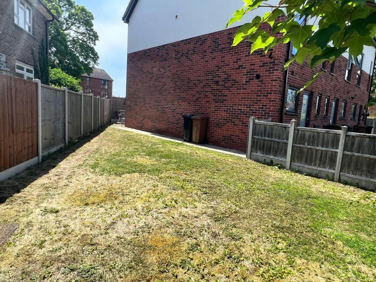 Beautiful 4-Bed House In Lincoln- Close To Centre Екстериор снимка